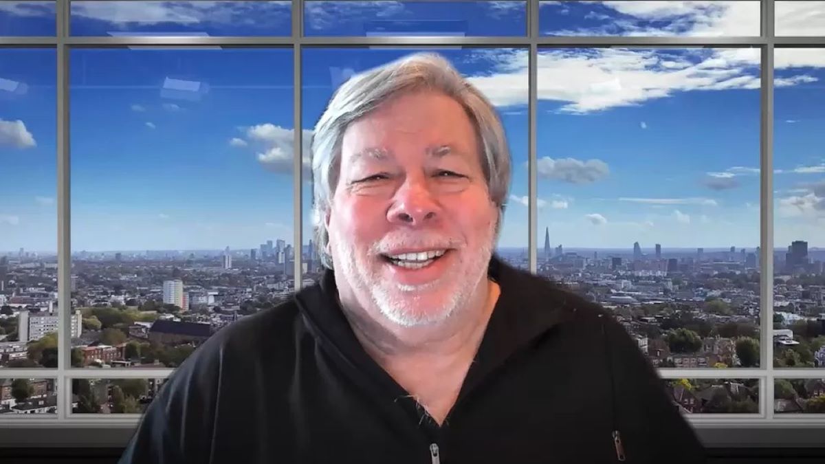 El cofundador de Apple, Steve Wozniak, advirtió que la inteligencia artificial (IA) podría hacer que las estafas y la información errónea sean más difíciles de detectar.